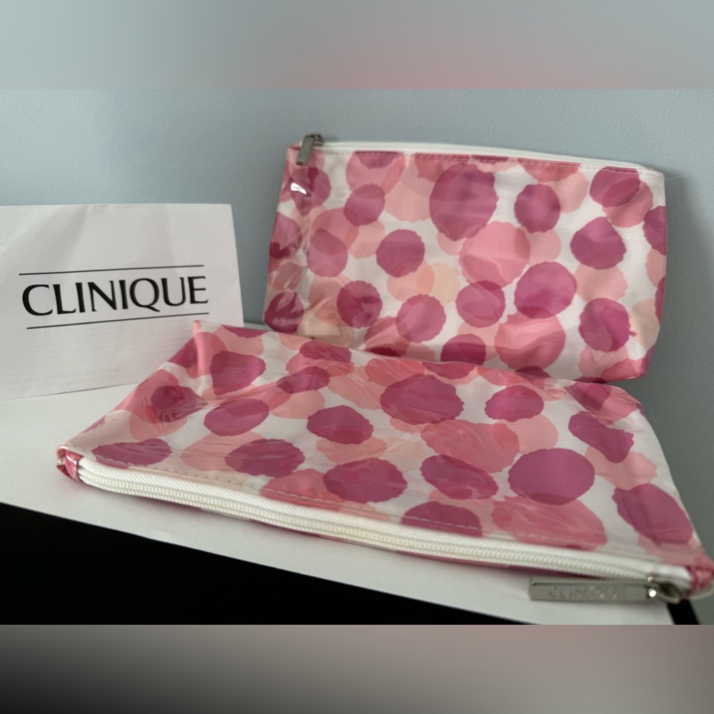2 Clinique cosmetics makeup slim travel bags NWT Pink dots circle pattern